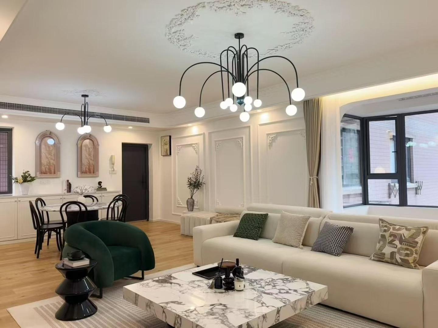 Eastern Hub - Bund Branch New Chic 3-bedroom At Downtown Area Near Attractions, 200m From Subway *